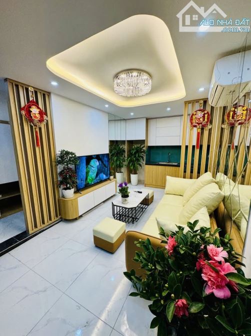 HOA KHÔI PHỐ KIM NGƯU – 1 NHÀ RA OTO - FULL ĐỒ Ở NGAY – GIÁ NHỈNH 6 TỶ - 3
