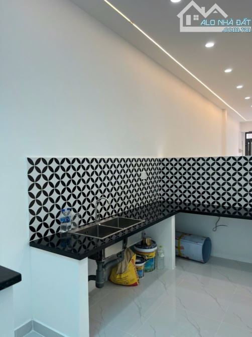 Trung tâm Gò Vấp-85m2 1 trệt+ 1 lửng, dòng tiền 100 triệu/năm, gía chỉ nhỉnh 5 Tỷ - 4