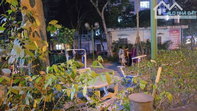 Nguyễn Khánh Toàn - siêu hiếm Tòa nhà 8 tầng mặt tiền 25m vỉa hè rộng - 4
