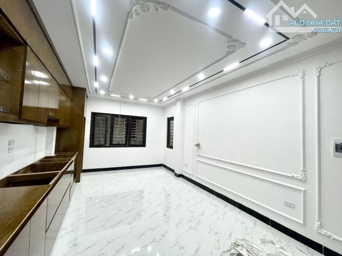 BÁN NHÀ NGHĨA ĐÔ CẦU GIẤY 39M 6T THANG MÁY LÔ GÓC OTO ĐỖ CỔNG CHỈ 7,X TỶ - 4