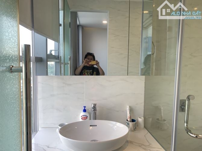 Bán căn góc Đông Nam view hồ, nội thất nhập khẩu chưa ở hết tại Long Number One, Cầu Giấy - 4