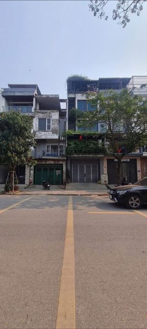 15.8 tỷ. Liền Kề KĐT Văn Phú, Hà Đông 80m2 x 4T x mt 4.5M Vị Trí Vip Phân Lô Vỉa Hè, 3 Ô T - 2