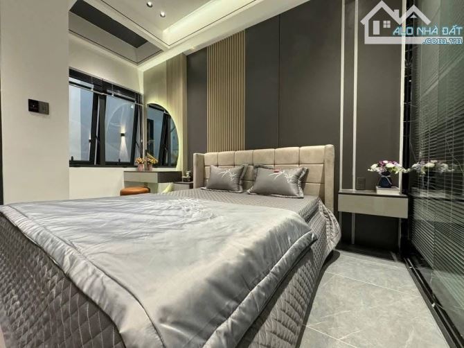 Bán nhà phố Tứ Liên, Tây Hồ, 1 nhà ra mặt phố, Thang Máy,  DT 86m2 x 5 tầng Chỉ 15.5 tỷ - 4