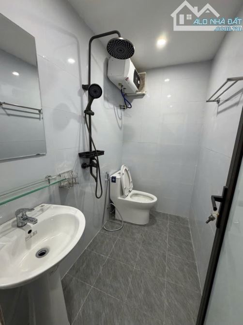 HOA KHÔI PHỐ KIM NGƯU – 1 NHÀ RA OTO - FULL ĐỒ Ở NGAY – GIÁ NHỈNH 6 TỶ - 4