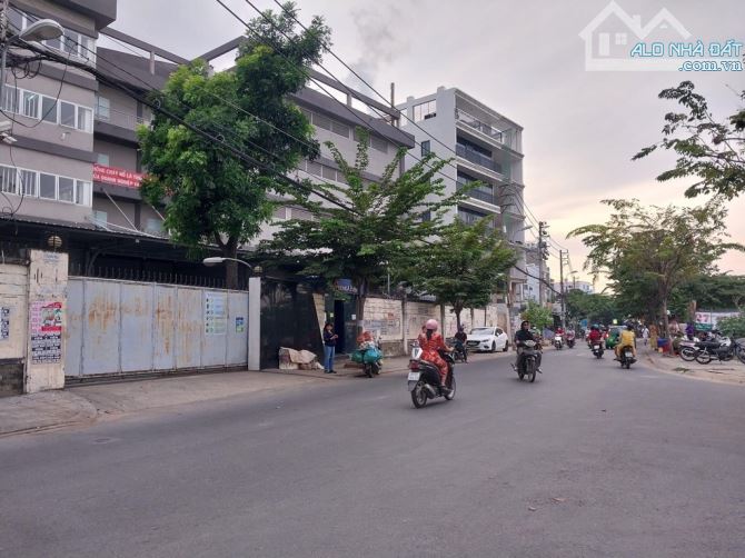 Nhà 1.5 tầng mặt tiền Kinh Doanh đường Đông Hưng Thuận 11, dt 128m2 (5x26),Giá 10.5Tỷ - 4