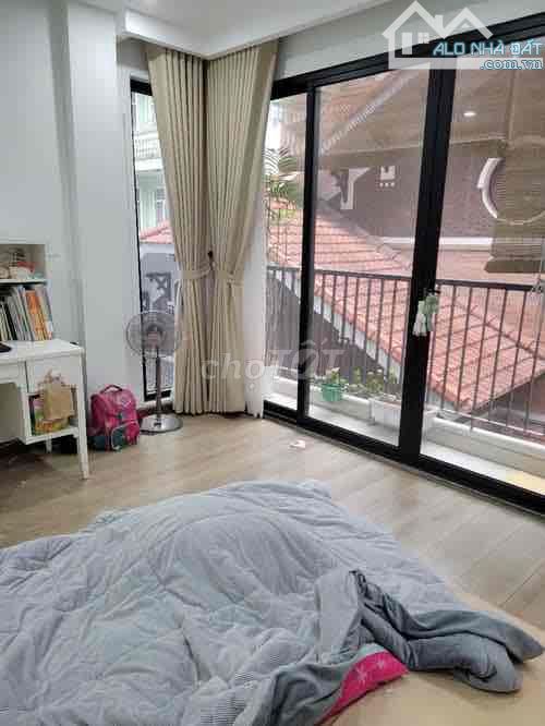 BÁN NHÀ MỚI DÂN XÂY TẠI CẦU GIẤY,53M²,5 TẦNG,Ô TÔ VÀO NHÀ GIÁ 13 TỶ - 4