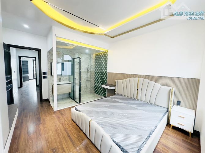 Bán nhà xây mới khu phân lô Thư Trung 2 gần đường 30m Văn Cao. DT 60m2 x 5T Thang Máy - 5