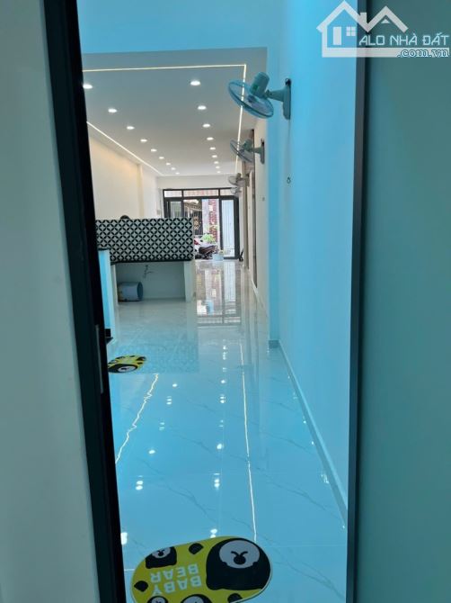Trung tâm Gò Vấp-85m2 1 trệt+ 1 lửng, dòng tiền 100 triệu/năm, gía chỉ nhỉnh 5 Tỷ - 5
