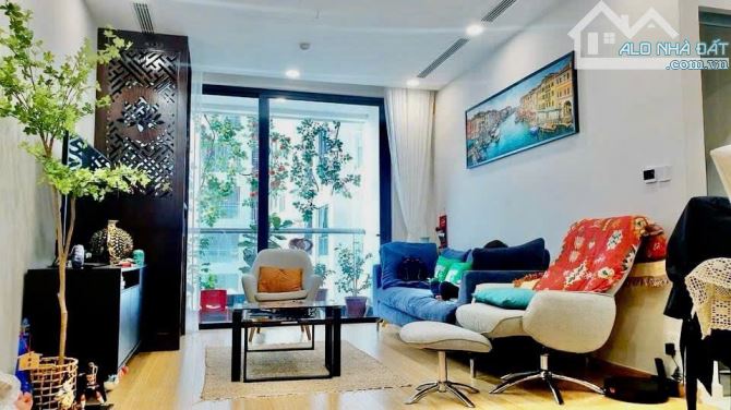 Giảm 100tr- Bán Gấp căn 84m2- 2PN- CC The Zei- Mỹ Đình- full đồ- có sổ đỏ- Nhỉnh 10 tỷ - 5