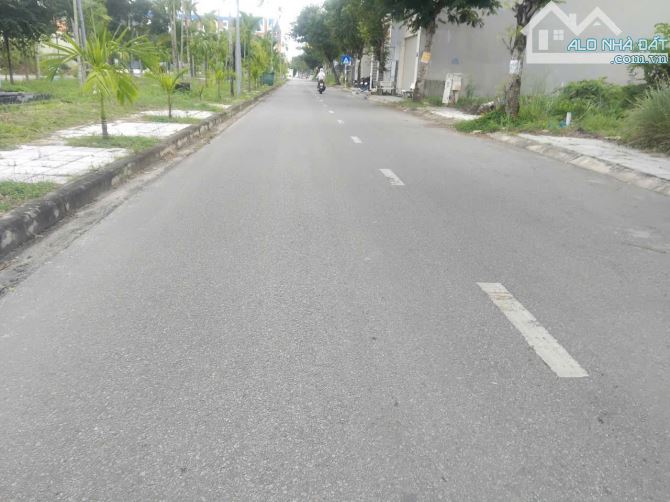 MẶT TIỀN PHAN THÁI ẤT KHU ĐÔ THỊ NGỌC BẢO VIÊN - 5