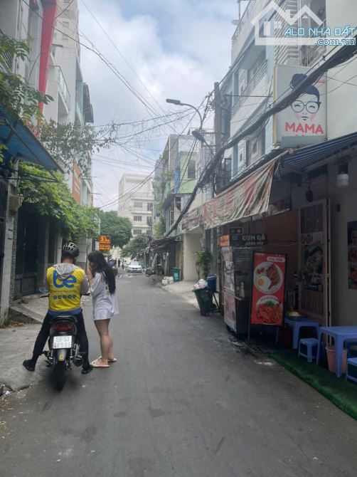 Cho thuê nhà 69/1 Nguyễn Gia Trí, P25, Q.Bình Thạnh 4.5x18m, 5 tầng - Giá thuê 52tr TL - 5