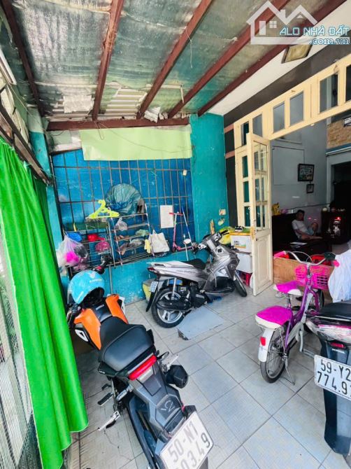 Bán nhà MT Hồ Thành Biên, P5 Q8. DT 54.2m2. Giá chỉ 7.99tỷ - 5