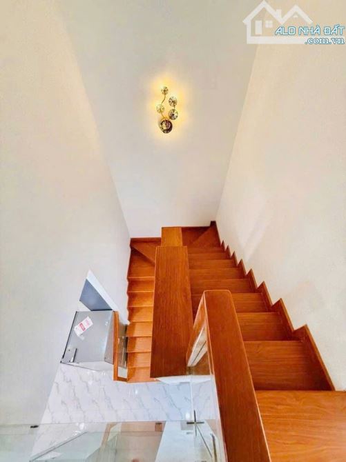 Gò Vấp-Siêu phẩm 64m2, 2 tầng, 3PN, tặng nội thất cc, đoạn trước nhà 5m, giá chỉ nhỉnh 5Ty - 6