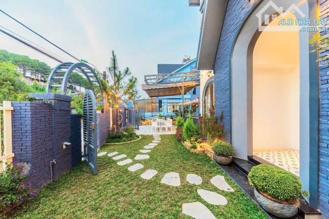🏡 BÁN VILLA KHU BIỆT THỰ AN SƠN XUNG QUANH VIEW THÔNG - CÁCH CHỢ ĐÊM 3KM - 400M2 - 6