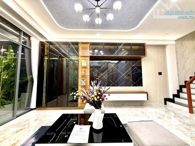 4❌20M, BÁN NHÀ 6 TẦNG, THANG MÁY, ĐƯỜNG 10M THÔNG,NGUYỄN VĂN KHỐI, P11 GÒ VẤP,14.x TỶ - 6