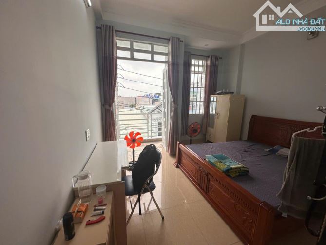 MTKD ngay Vườn Lài. Nhà 5 tầng. 68m2. 300m2 sàn. 5PN. 7 tỷ - 6
