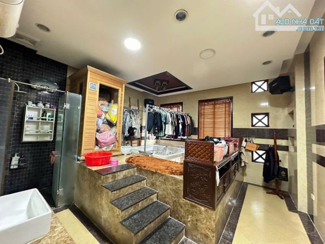 Bán Nhà 5 Tầng Khu Phân Lô Vip Phố Tân Mai. DT: 85m2-MT:5m. Nhà Đẹp Như Khách Sạn 5* - 6