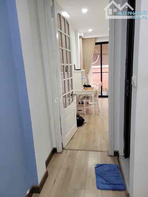 BÁN NHÀ MỚI DÂN XÂY TẠI CẦU GIẤY,53M²,5 TẦNG,Ô TÔ VÀO NHÀ GIÁ 13 TỶ - 6