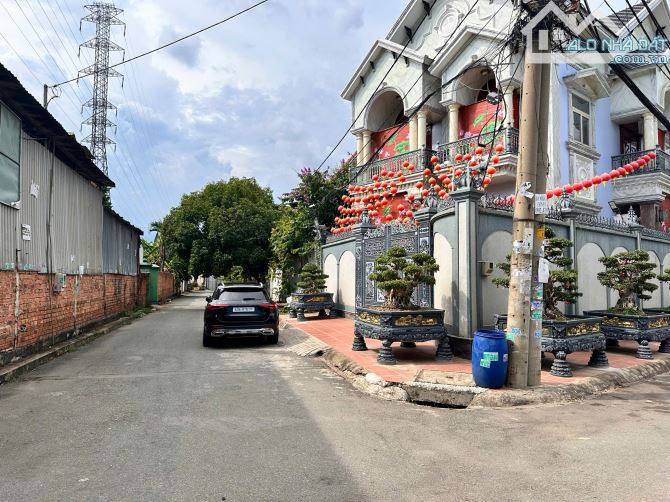 HIẾM - BÁN 2 NỀN BIỆT THỰ khu cocacola, đường linh trung ,tp.thủ đức -7.9x21,5m- giá:14 tỷ - 7