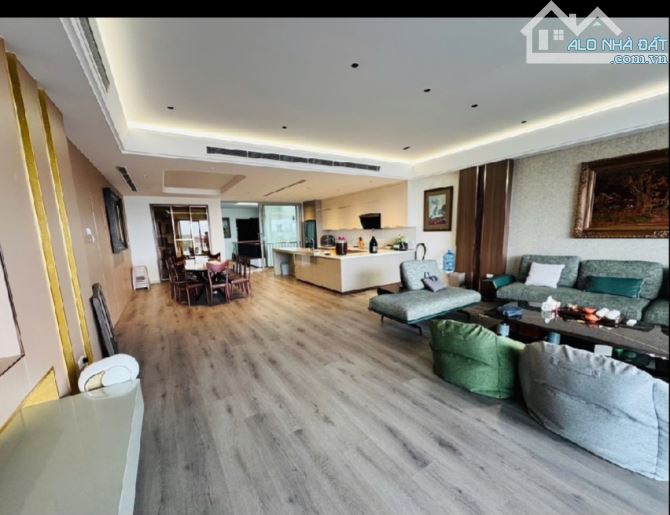 50 tỷ/180 M2/ 6 Tầng/7 Mt/ Kẻ tạnh. LONG BIÊN - 7