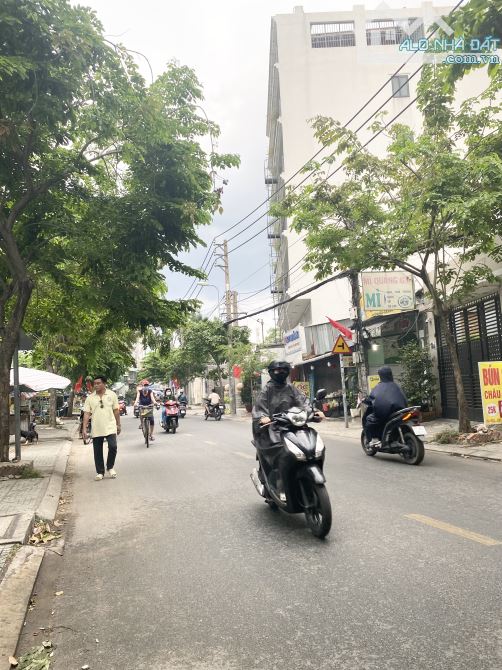 Nhà 1.5 tầng mặt tiền Kinh Doanh đường Đông Hưng Thuận 11, dt 128m2 (5x26),Giá 10.5Tỷ - 7