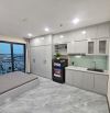 Cần bán gấp nhà dòng tiền cao phố Nhật Tảo 120m2, 7T, 33P khép kín đủ đồ, thang máy giá đầ