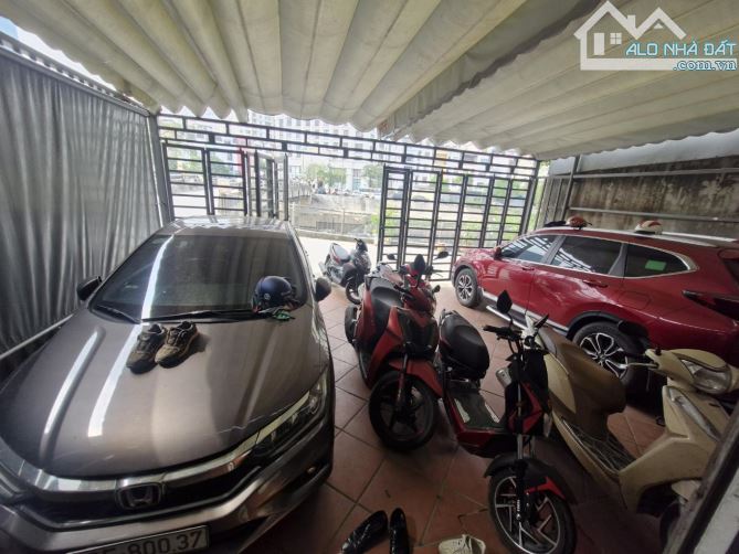 BIỆT THỰ LÔ GÓC XA LA 120M2*5TẦNG GIÁ 24 TỶ VIEW CÔNG VIÊN RẺ NHẤT PHỐ