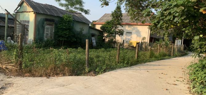 Đất 2 mặt tiền đường ô tô phường Hương Văn, Huế.