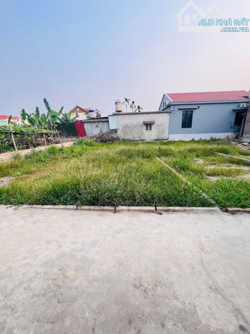 Bán lô đất tại Đường Đá - Hoa Động.giá công nhân hơn 1 tỷ.