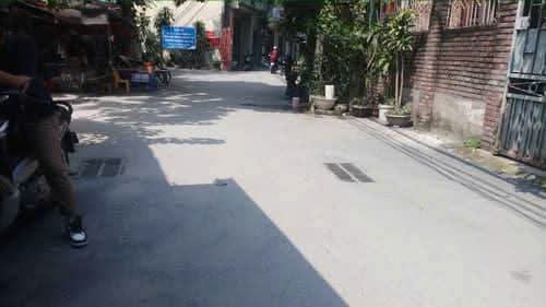 Cần bán gấp nhà  trung tâm quận Hoàng Mai, 31m2, 5 tầng chỉ 3,7 tỷ, sổ đỏ riêng