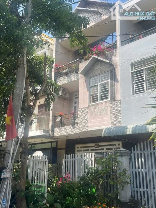 BÁN NHÀ 1 TRỆT 2 LẦU KDC PHÚ THỨ GIÁ 4 TỶ