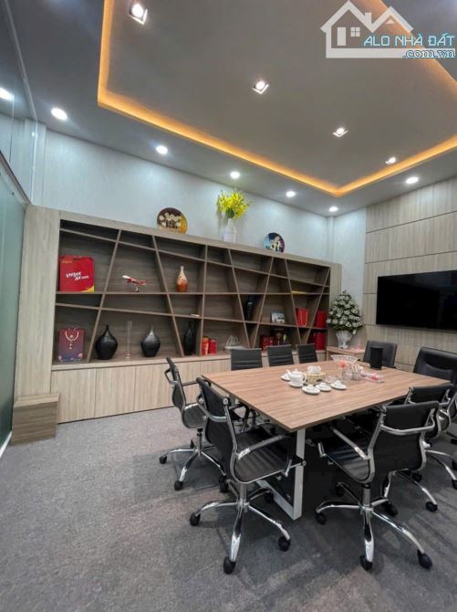 Bán Biệt thự Phường Đakao, Q.1 Ngang 9MX18m,4 Lầu, FULL Nội Thất GIÁ BÁN 37,9 TỶ - 6