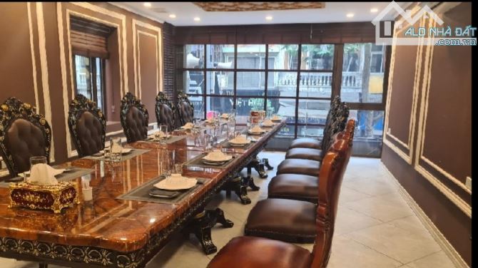 105 Tỷ/154 M2 / 7.3 M Tiền/ Mặt Phố Hàng Bún
