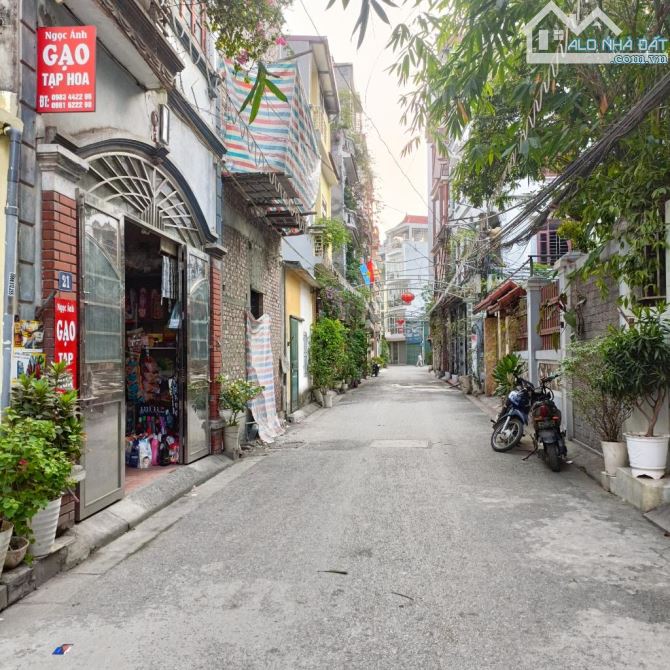 HIẾM, 65M ĐẤT GIÁ ĐẦU TƯ 7 TỶ* KHU PHÂN LÔ QUÂN ĐỘI ĐỨC GIANG, HÀNG XÓM NGỌC THUỴ, MT VIP