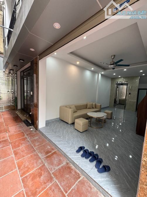 BÁN NHÀ VĂN PHÚ – VỊ TRÍ SIÊU ĐẸP – CÓ THANG MÁY – 5 TẦNG – 3 BƯỚC RA Ô TÔ - 33M2 - 9 TỶ