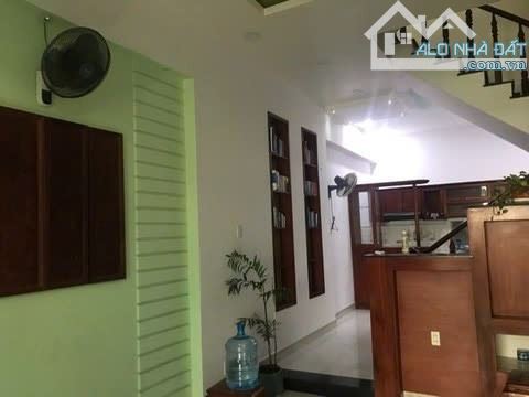 NHÀ 3 TẦNG 5,5X13M 3PN 3WC HẺM OTO ĐƯỜNG LÊ VĂN CHÍ GẦN BỆNH VIỆN ĐKKV THỦ ĐỨC