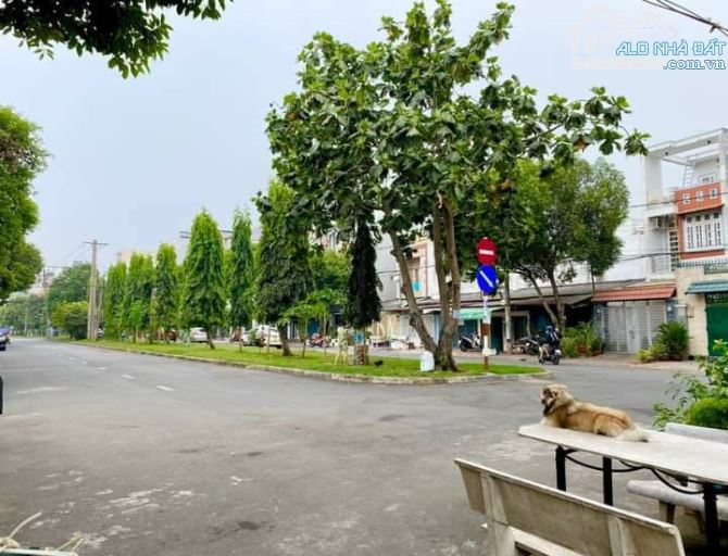 (N4.1*D19.9) NHÀ 4 TẦNG MẶT TIỀN ĐẠI LỘ 3 PHƯỚC BÌNH QUẬN 9. GIÁ  11.5 TỶ TL.