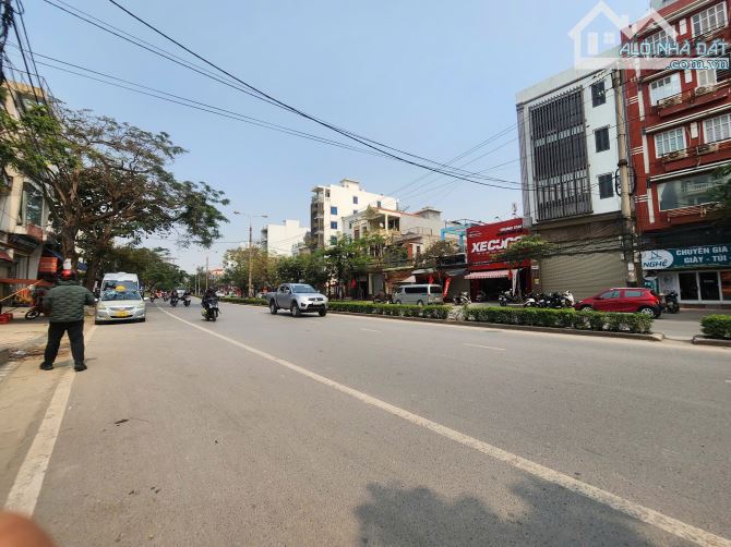 Hàng hiếm lô mặt đường Tôn Đức Thắng ngay chân cầu An Dương.