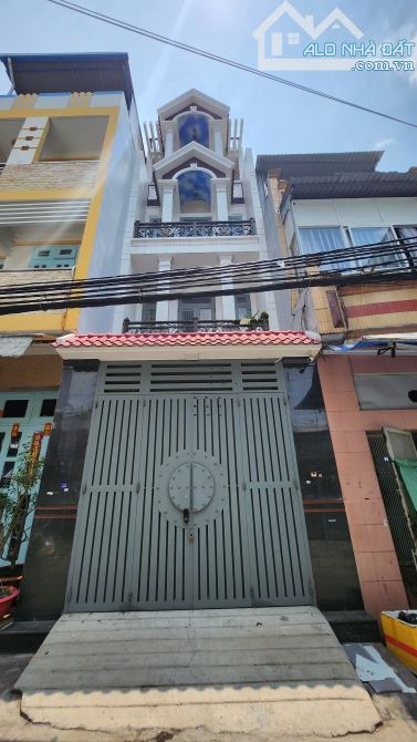 Bán nhà Hẻm xe hơi, đường Lê Văn Quới, 70m² ( 4 X 17.5) 4 TẦNG 4PN, Ở và Văn phòng Công ty