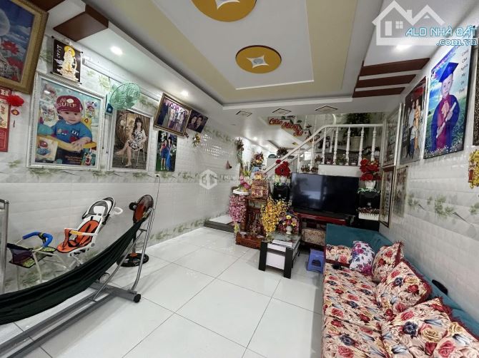 BÁN NHÀ HẺM Ô TÔ ĐƯỜNG XÔ VIẾT NGHỆ TĨNH_VŨNG TÀU_GẦN CHỢ_GẦN BIỂN BÃI SAU_CHỈ 4 TỶ 5