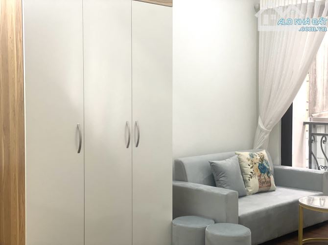 Cho thuê tòa CHDV mới 5 tầng, 44m2, 8 phòng full đồ tại Võ Chí Công