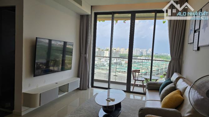 Cho thuê căn hộ Sarimi 2 phòng ngủ Full nội thất cao cấp , view công viên