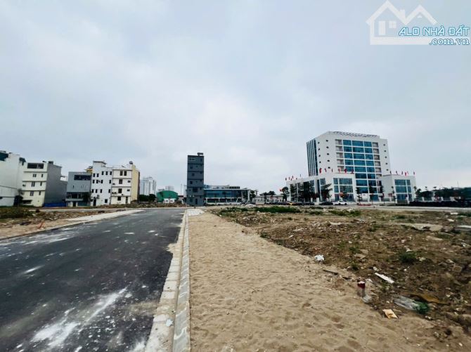 Bán 2 lô biệt thự tổng 814m - Mt 28m lô 26 đường Lê Hồng Phong sau UBND Quận Ngô Quyền