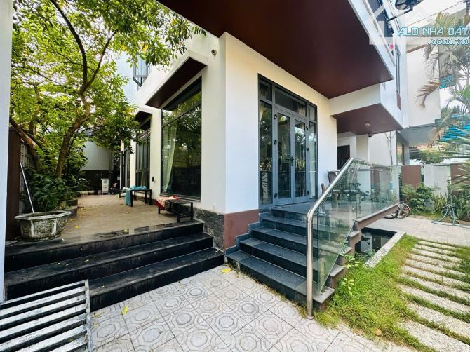 Bán Biệt thự sân vườn đường Nguyễn Cư Trinh, phường Thuận Hoà, Tp Huế Giá Chỉ 6.X TỶ