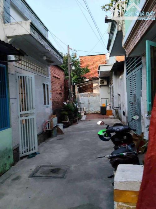 CHỦ GẤP BÁN GIẢM CHÀO 140TR. GIÁ MỚI 1,55TỶ, 32M2,SỔ HỒNG RIÊNG