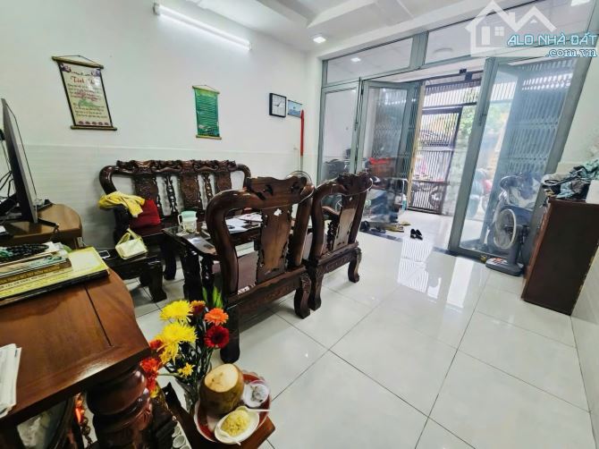 BÁN NHÀ ĐƯỜNG SỐ 6, LONG TRƯỜNG, Q9 | 4x18M - 2 MẶT TIỀN - 2PN - HẺM XE HƠI - CHỈ 3.29TỶ!