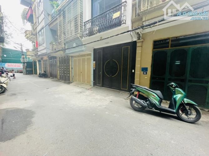 Bán nhà phân lô ô tô tránh ngõ 115 Chiến Thắng Văn Quán 50m2x2 tầng giá 11,9 tỷ