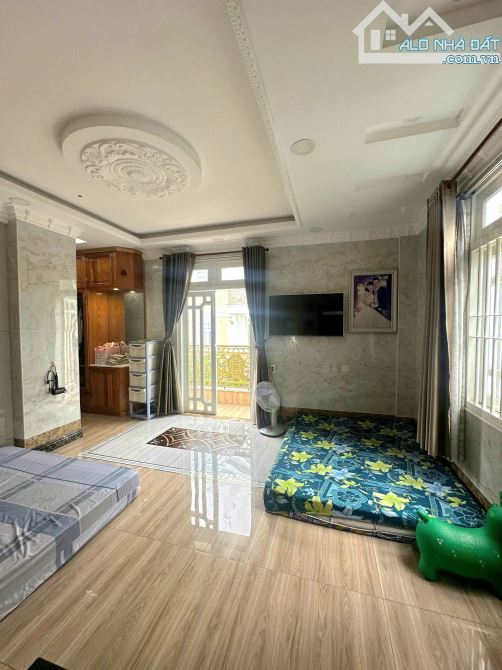 Biệt thự 3 tầng ,100m2 , Ngang 7m, tọa lạc P.BHH, Q. BÌNH TÂN - 12,5 tỷ - 10