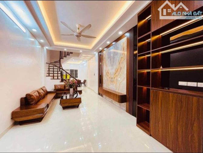 Nhà Tiền Yên, Hoài Đức 40M 4 Tầng, 4 ngủ, full đồ, ô tô đỗ cửa giá 3.8 tỷ - 1
