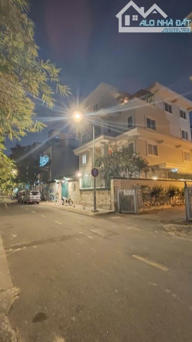 🏡 SIÊU PHẨM BIỆT THỰ MẶT TIỀN NGUYỄN THÀNH Ý – ĐA KAO Q1 - 1